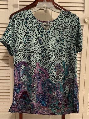 Butter-Soft Mint Teal Paisley & Leopard Print Short Sleeve Scrub Top